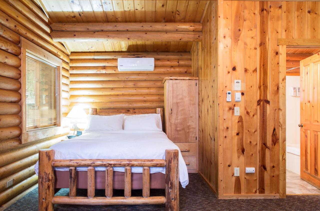 North Forty Resort Колумбія-Фоллс Екстер'єр фото
